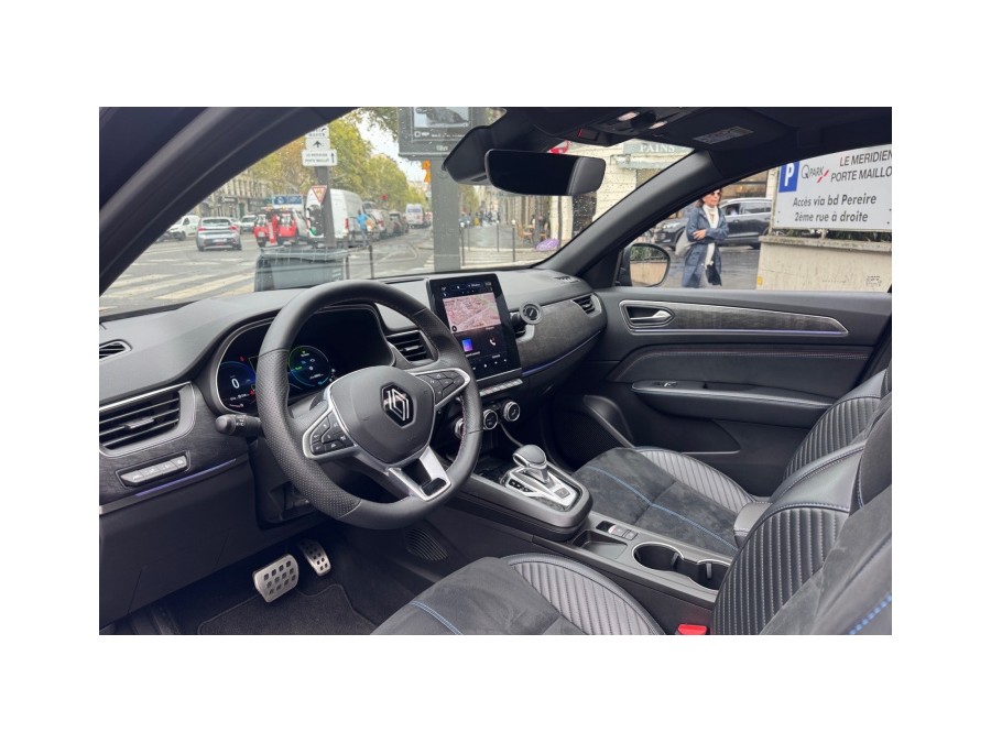 RENAULT d'occasion ARKANA 1.6 ETECH 145 TECHNO AUTO de 2024 Paris 17