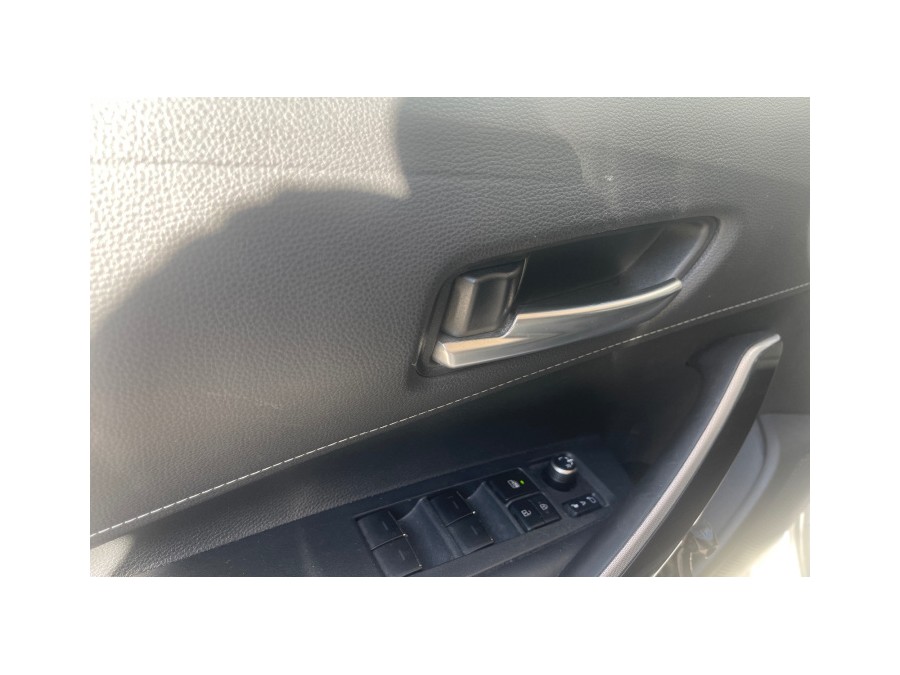 TOYOTA d'occasion COROLLA TS 184H JBL EDITION de 2021 Paris 15 (75)﻿