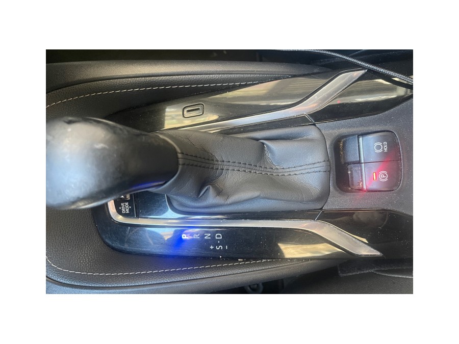 TOYOTA d'occasion COROLLA TS 184H JBL EDITION de 2021 Paris 15 (75)﻿