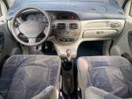 RENAULT d'occasion SCENIC 1.6i 16V RXE de 2000 Brest (29)﻿