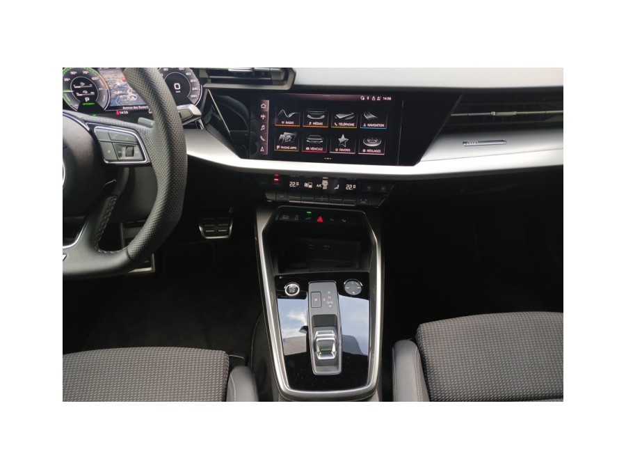 AUDI d'occasion A3 40 TFSIe 204 de 2021 La Ciotat (13)﻿