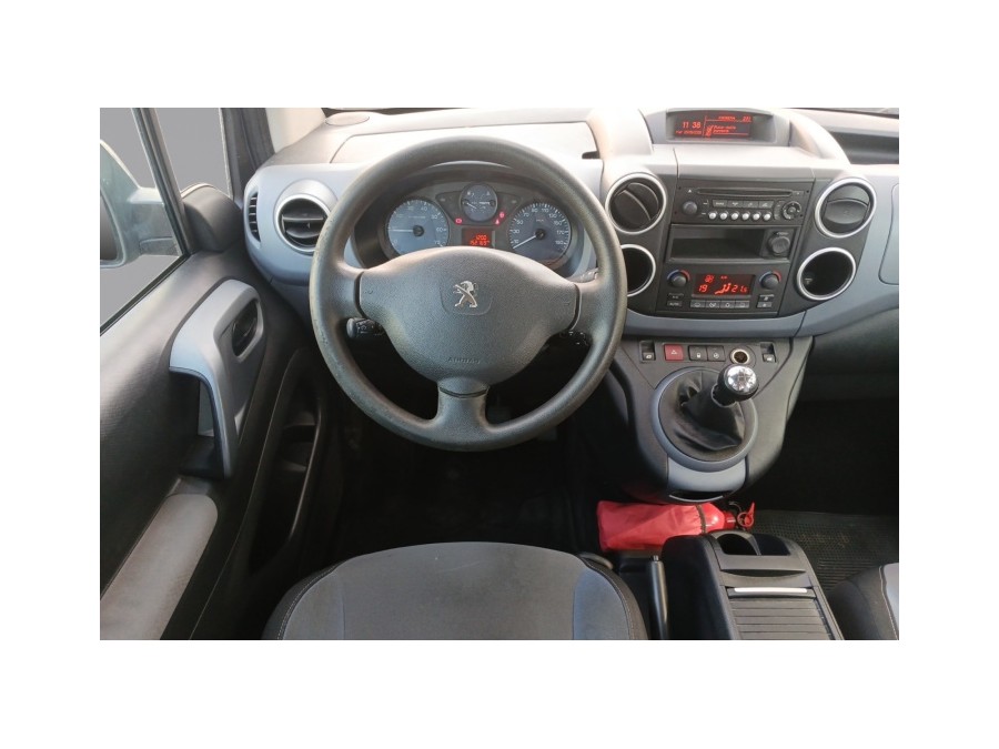 PEUGEOT d'occasion PARTNER TEPEE 1.6 98 ACTIVE de 2012 La Ciotat (13)﻿
