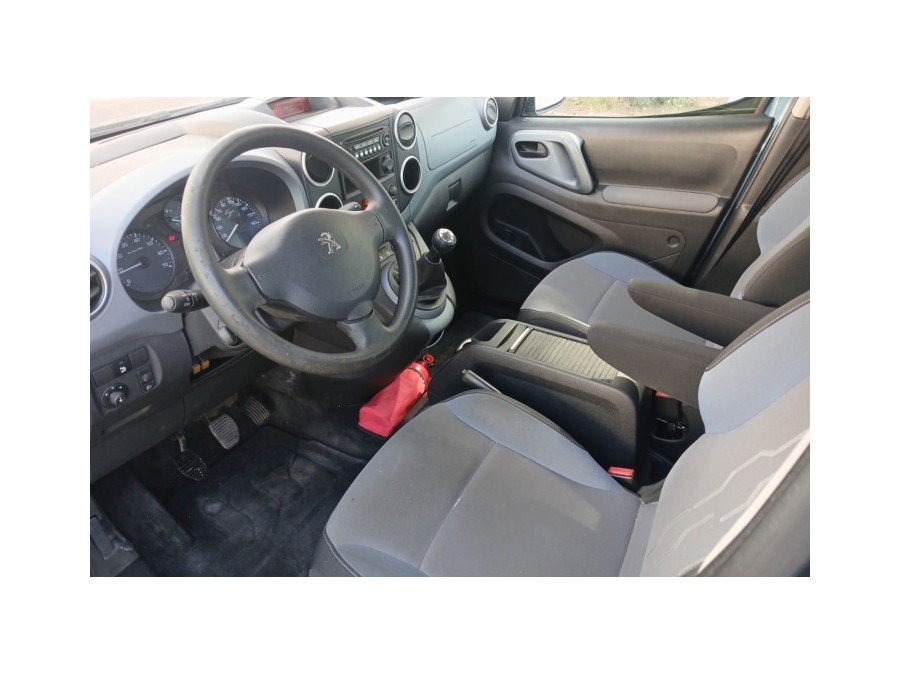 PEUGEOT d'occasion PARTNER TEPEE 1.6 98 ACTIVE de 2012 La Ciotat (13)﻿