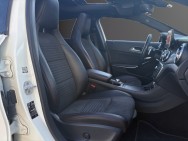 MERCEDES d'occasion GLA 220 d Fascination 4Matic 7G-DCT de 2015 Lyon