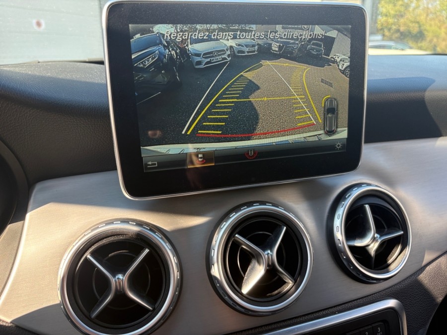 MERCEDES d'occasion GLA 220 d Fascination 4Matic 7G-DCT de 2015 Lyon