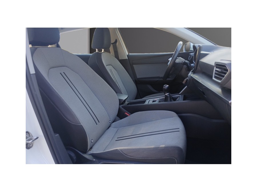 SEAT d'occasion LEON IV 1 TSI 110 BVM6 URBAN de 2021 La Ciotat (13)﻿