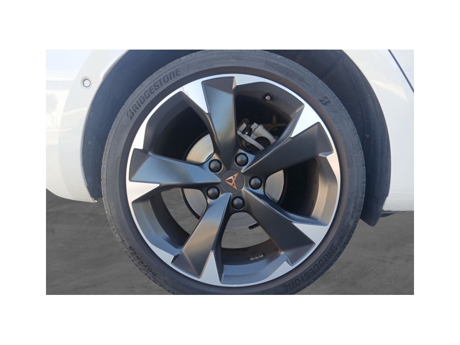 SEAT d'occasion LEON IV 1 TSI 110 BVM6 URBAN de 2021 La Ciotat (13)﻿