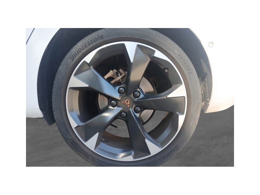 SEAT d'occasion LEON IV 1 TSI 110 BVM6 URBAN de 2021 La Ciotat (13)﻿