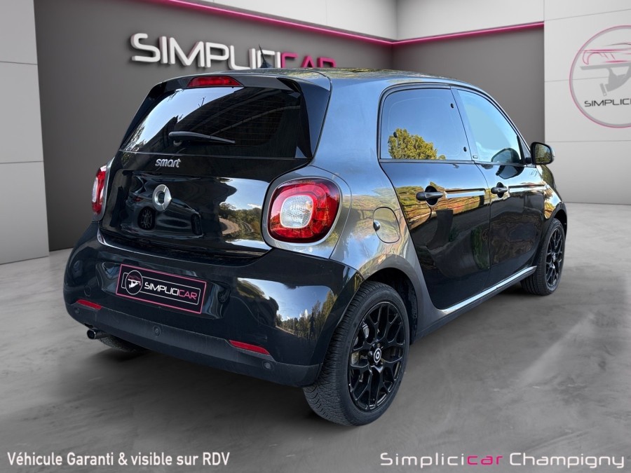 SMART d'occasion FORFOUR 90ch prime twinamic de 2015 Champigny sur