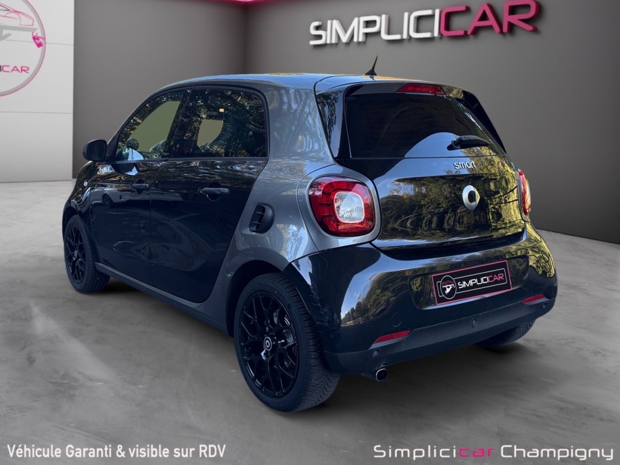 SMART d'occasion FORFOUR 90ch prime twinamic de 2015 Champigny sur