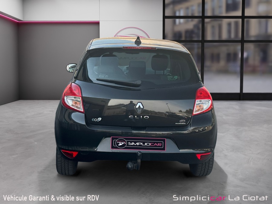 RENAULT d'occasion CLIO III 1.5 DCI 90 EXPRESSION CLIM 94G de 2011 La