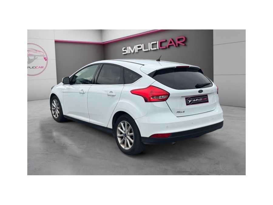 FORD d'occasion FOCUS 1.5 TDCI 120 TITANIUM de 2017 La Ciotat (13)﻿