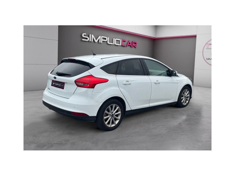 FORD d'occasion FOCUS 1.5 TDCI 120 TITANIUM de 2017 La Ciotat (13)﻿