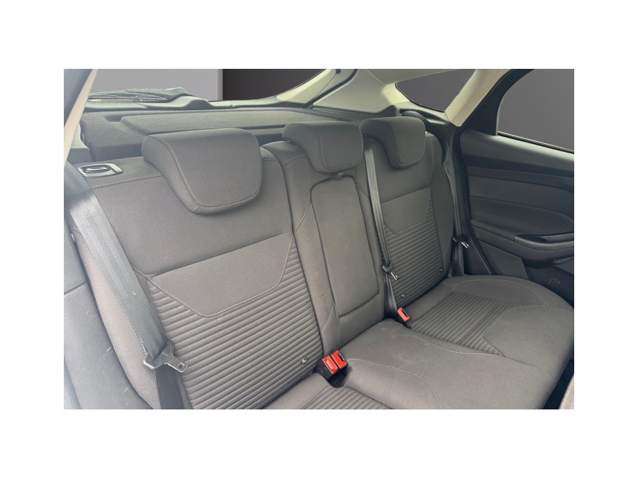 FORD d'occasion FOCUS 1.5 TDCI 120 TITANIUM de 2017 La Ciotat (13)﻿
