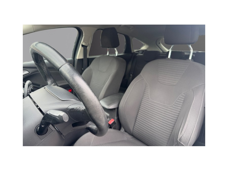 FORD d'occasion FOCUS 1.5 TDCI 120 TITANIUM de 2017 La Ciotat (13)﻿