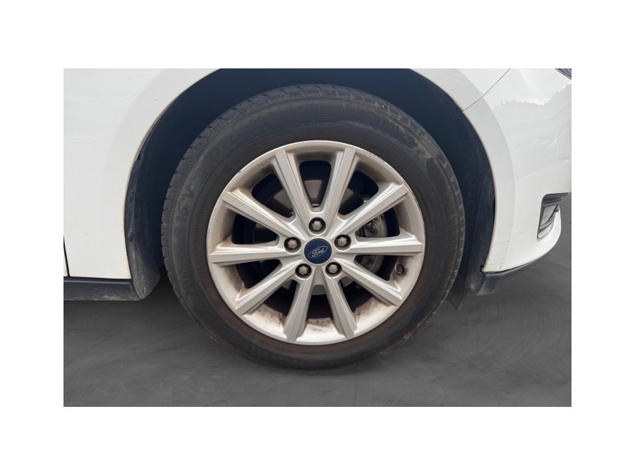 FORD d'occasion FOCUS 1.5 TDCI 120 TITANIUM de 2017 La Ciotat (13)﻿