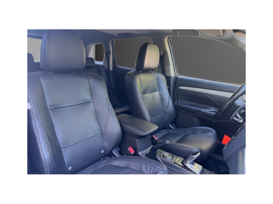 MITSUBISHI d'occasion OUTLANDER PHEV HYBRIDE AWD INSTYLE AUTO de 2014