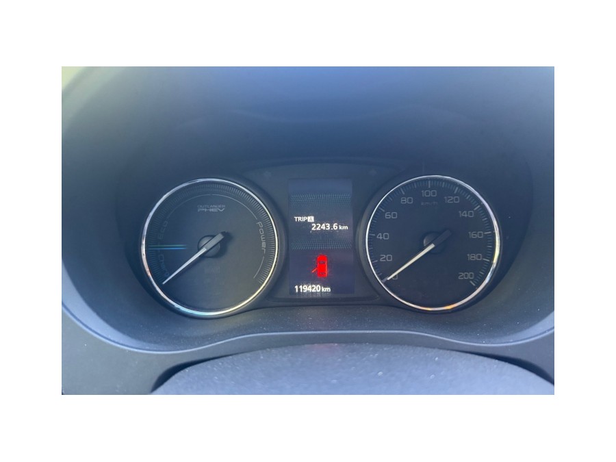 MITSUBISHI d'occasion OUTLANDER PHEV HYBRIDE AWD INSTYLE AUTO de 2014