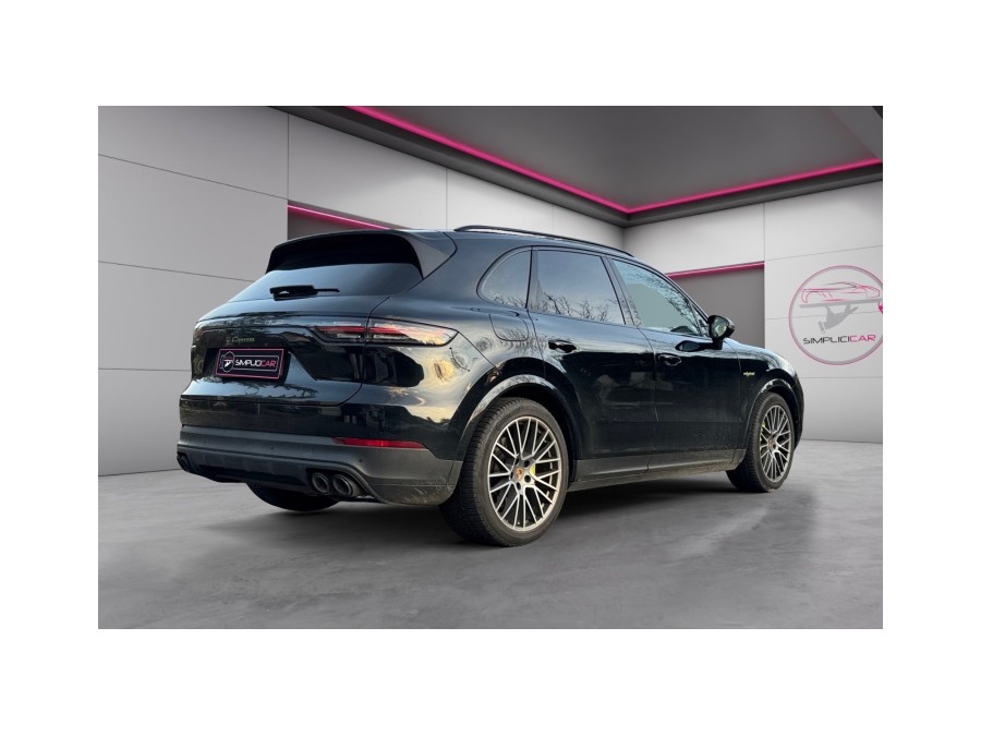 PORSCHE d'occasion CAYENNE 3.0 V6 E-HYBRID de 2022 La Ciotat (13)﻿