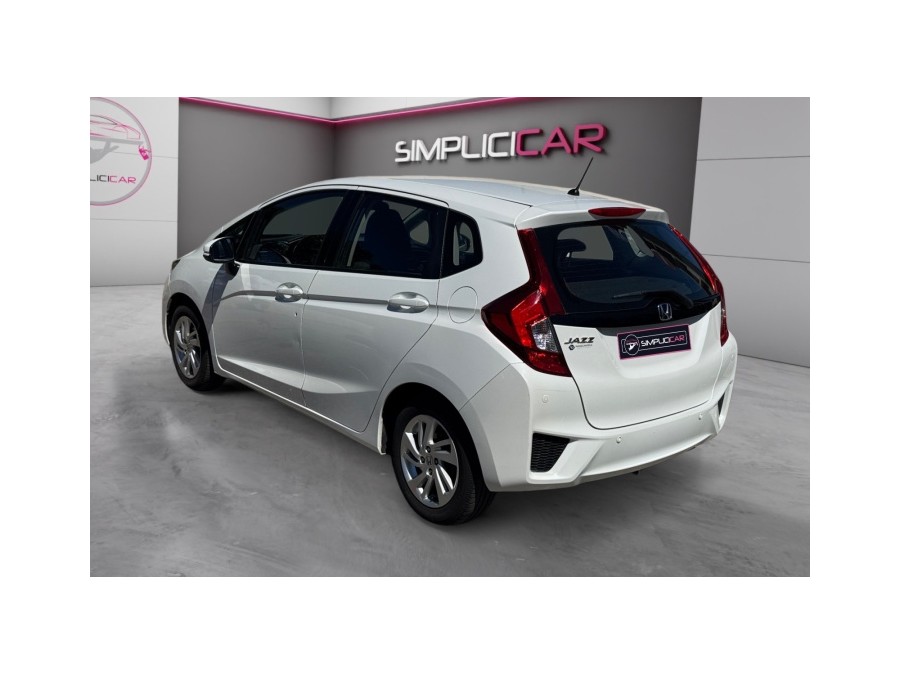 HONDA d'occasion JAZZ 1.3 IVTEC ELEGANCE de 2017 La Ciotat (13)﻿