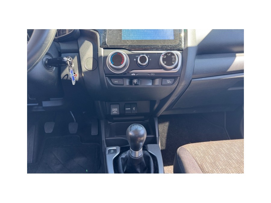 HONDA d'occasion JAZZ 1.3 IVTEC ELEGANCE de 2017 La Ciotat (13)﻿