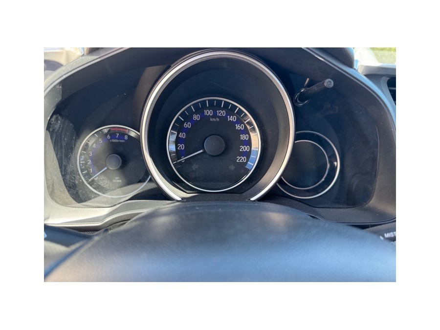 HONDA d'occasion JAZZ 1.3 IVTEC ELEGANCE de 2017 La Ciotat (13)﻿