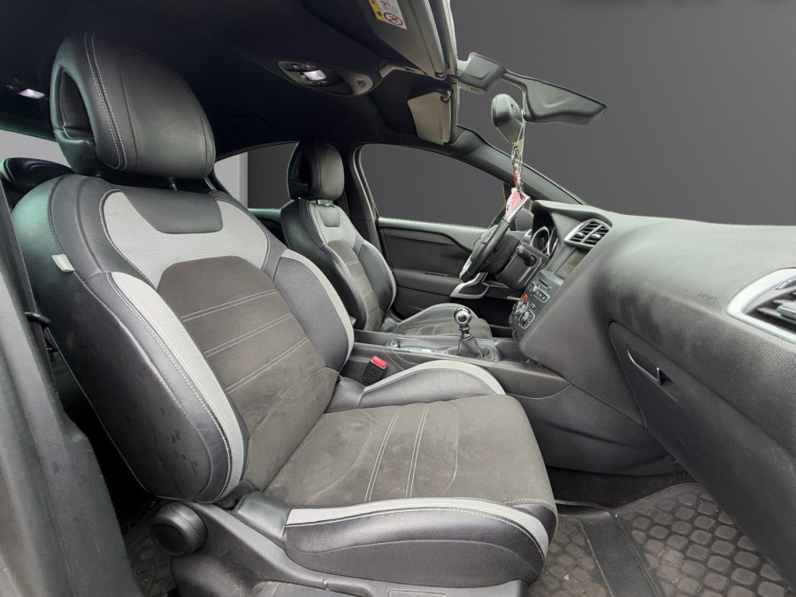 DS d'occasion DS 4 BlueHDi 120 Be Chic S&S de 2018 Brive La Gaillarde