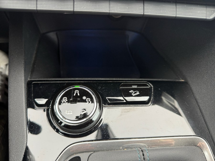 PEUGEOT d'occasion 3008 1.2 PureTech 130ch S&S Crossway de 2019