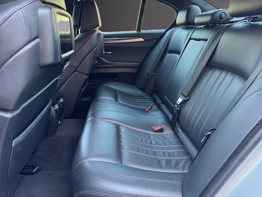 BMW d'occasion M5 4.4 I 560CH DKG AUTO de 2012 La Ciotat (13)﻿