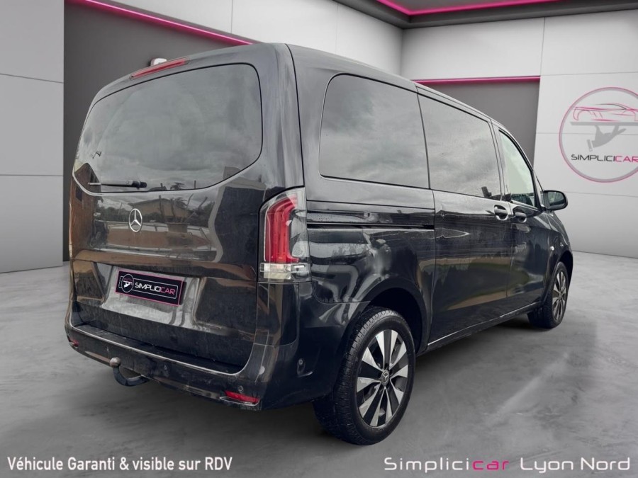 MERCEDES d'occasion VITO 114 CDI Compact Select 9G-Tronic de 2024