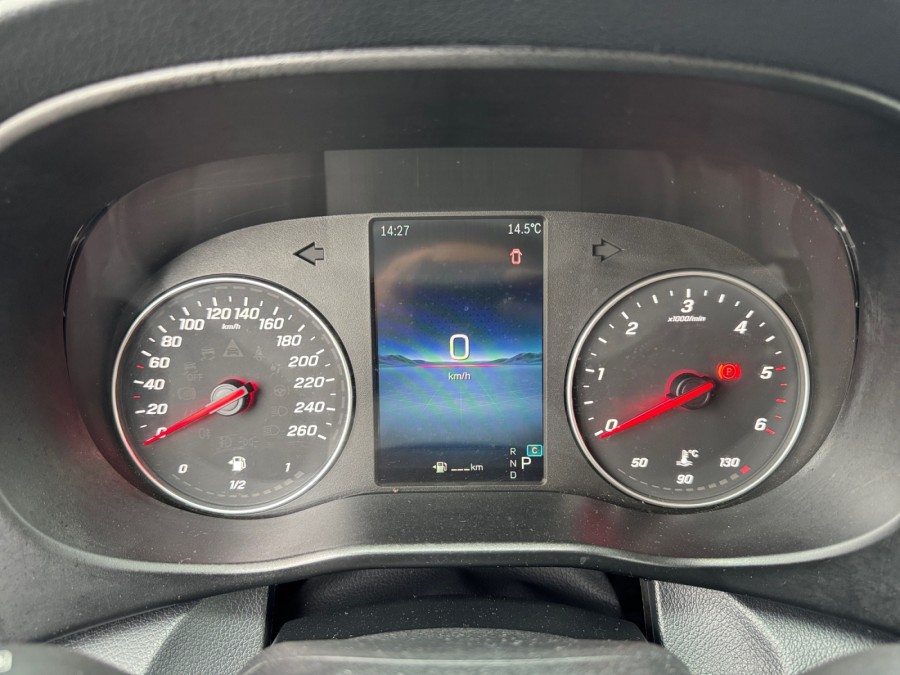 MERCEDES d'occasion VITO 114 CDI Compact Select 9G-Tronic de 2024