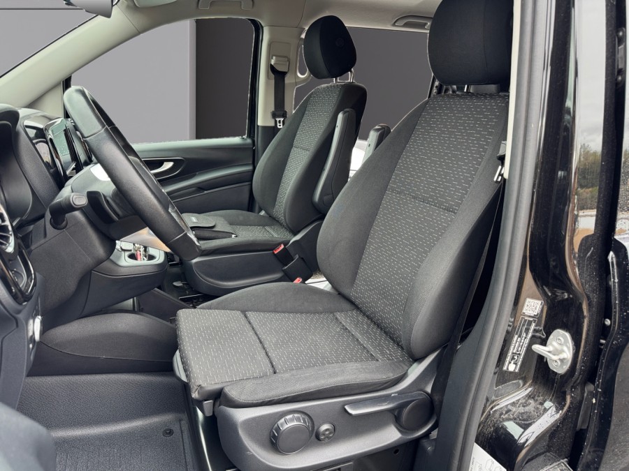 MERCEDES d'occasion VITO 114 CDI Compact Select 9G-Tronic de 2024