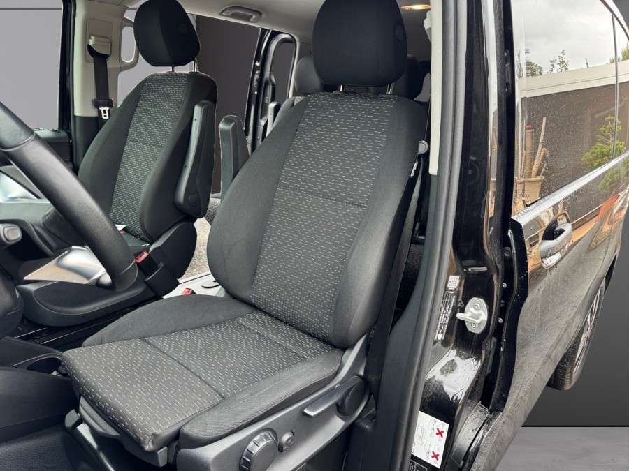 MERCEDES d'occasion VITO 114 CDI Compact Select 9G-Tronic de 2024