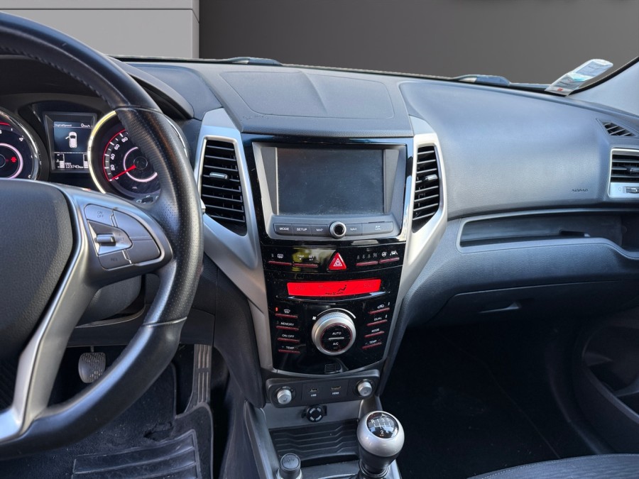 SSANG-YONG d'occasion TIVOLI 160 E XDI URBAN 2WD de 2017 Angers (49)﻿