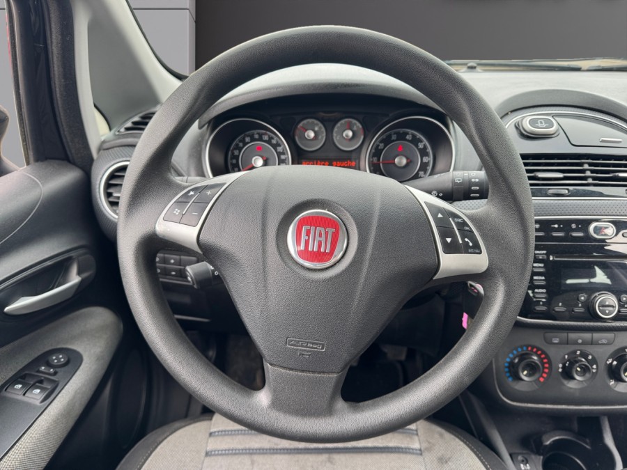 FIAT d'occasion PUNTO 1.3 MULTIJET 75 CULT S AND S de 2012 Beaune