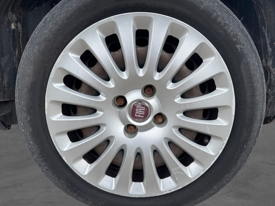 FIAT d'occasion PUNTO 1.3 MULTIJET 75 CULT S AND S de 2012 Beaune