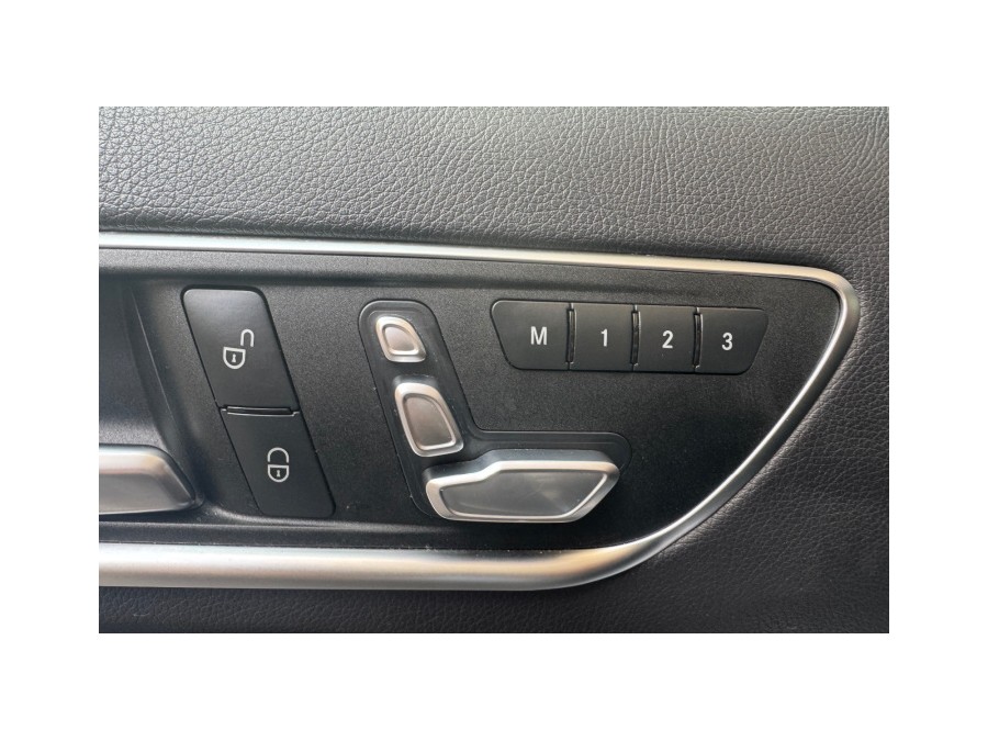 MERCEDES d'occasion CLASSE A A180 Fascination de 2016 Paris 15 (75)﻿