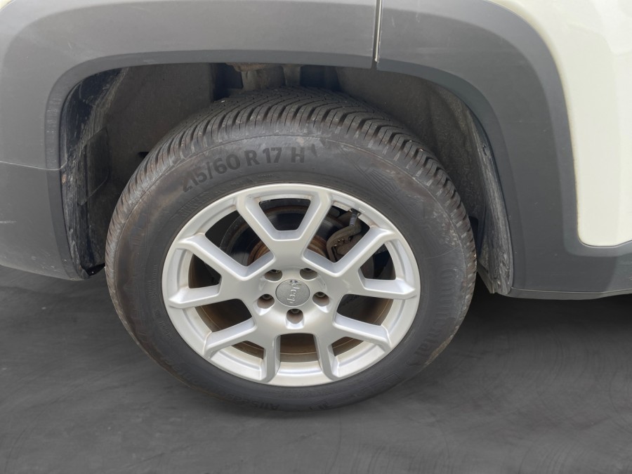 JEEP d'occasion RENEGADE 1.3 GSE T4 150ch Limited BVR6 de 2019 Royan