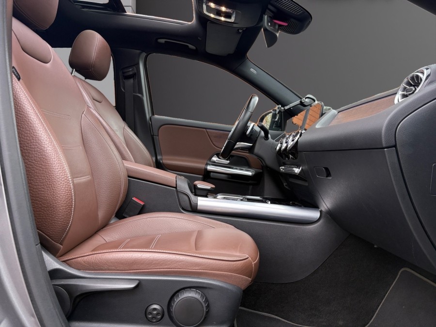 MERCEDES d'occasion CLASSE GLA GLA 200 D AMG LINE DCT de 2022