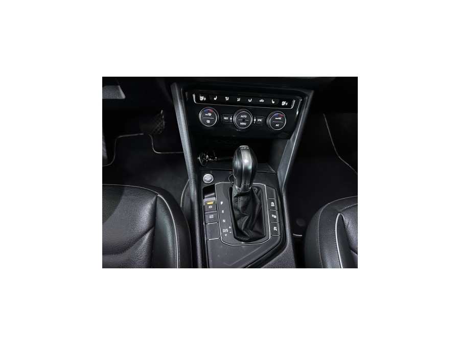 VOLKSWAGEN d'occasion TIGUAN 2.0 TDI 150 4X2 DSG PH2 CARAT EXCLUSIVE