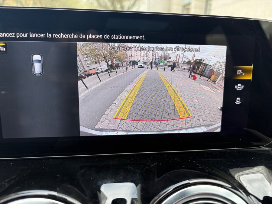 MERCEDES d'occasion CLASSE GLA GLA 200 D AMG LINE DCT de 2022