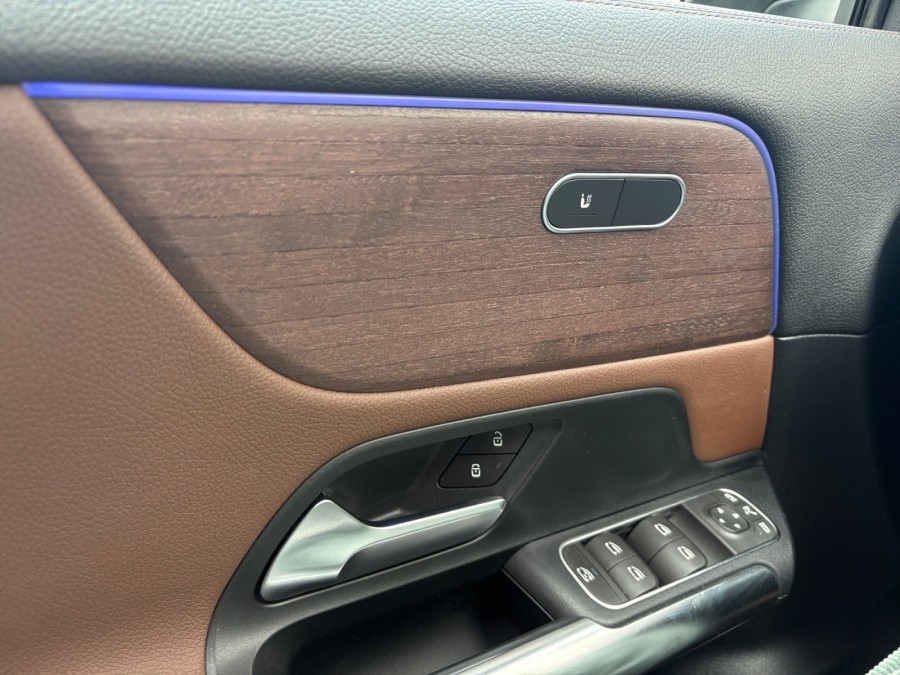 MERCEDES d'occasion CLASSE GLA GLA 200 D AMG LINE DCT de 2022