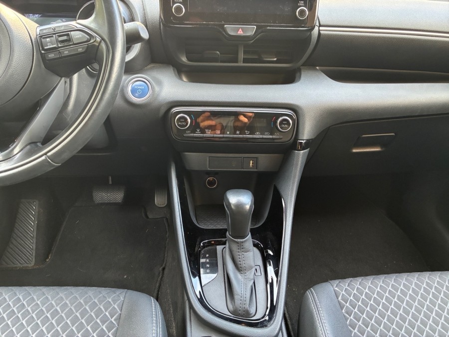 TOYOTA d'occasion YARIS TOYOTA YARIS 1.5 HYBRIDE116H COLLECTION de