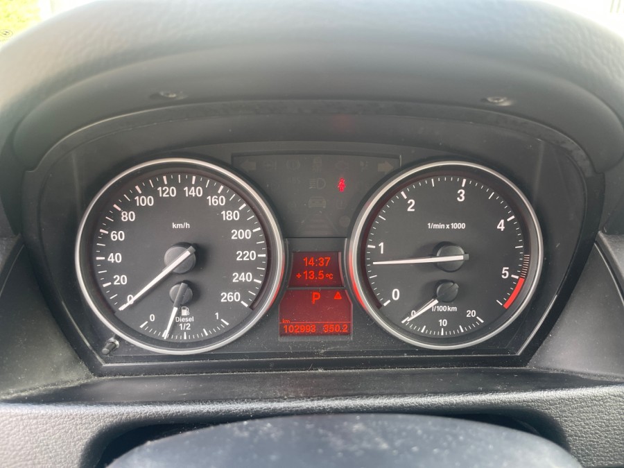 BMW d'occasion X1 xDrive18dA 143ch Executive de 2012 Royan (17)﻿