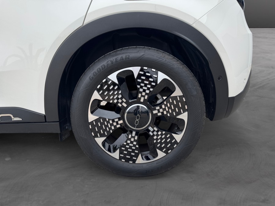 FIAT d'occasion 600 1.2 Hybrid 100ch La Prima DCT6 de 2025 Orleans