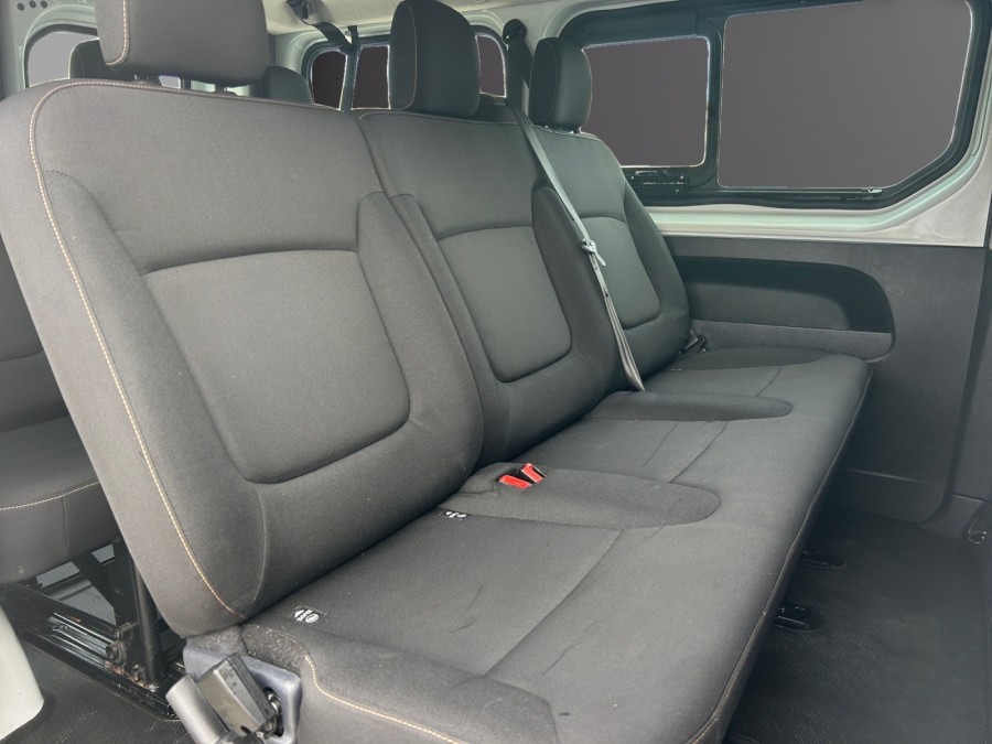 RENAULT d'occasion TRAFIC L1 1.6 dCi 125ch energy Life 9 places de