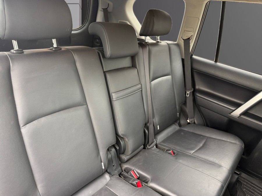 TOYOTA d'occasion Land cruiser 177 D-4D FAP Lounge BVA 7p de 2016