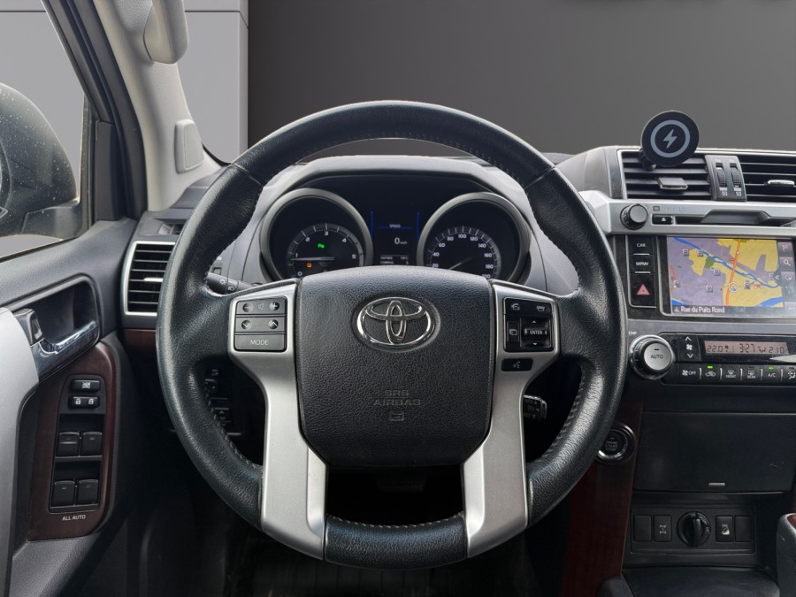 TOYOTA d'occasion Land cruiser 177 D-4D FAP Lounge BVA 7p de 2016