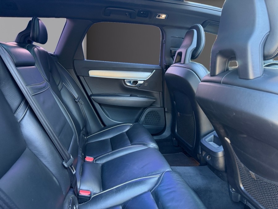 VOLVO d'occasion V90 2 D5 235 AWD R-DESIGN AUTO de 2018 Salon de