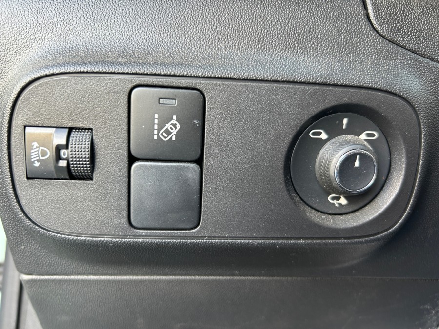 CITROEN d'occasion C3 1.2 PURE TECH 110 SHINE EAT de 2019 Caen (14)﻿